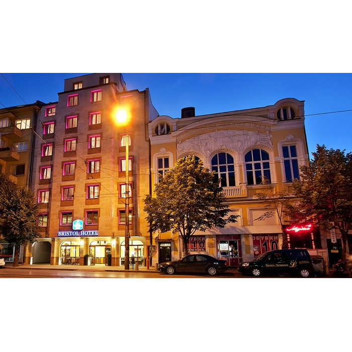 bristol_700x700_pad_478b24840a