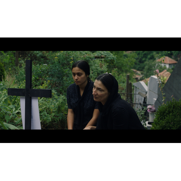 berli-2_700x700_pad_478b24840a