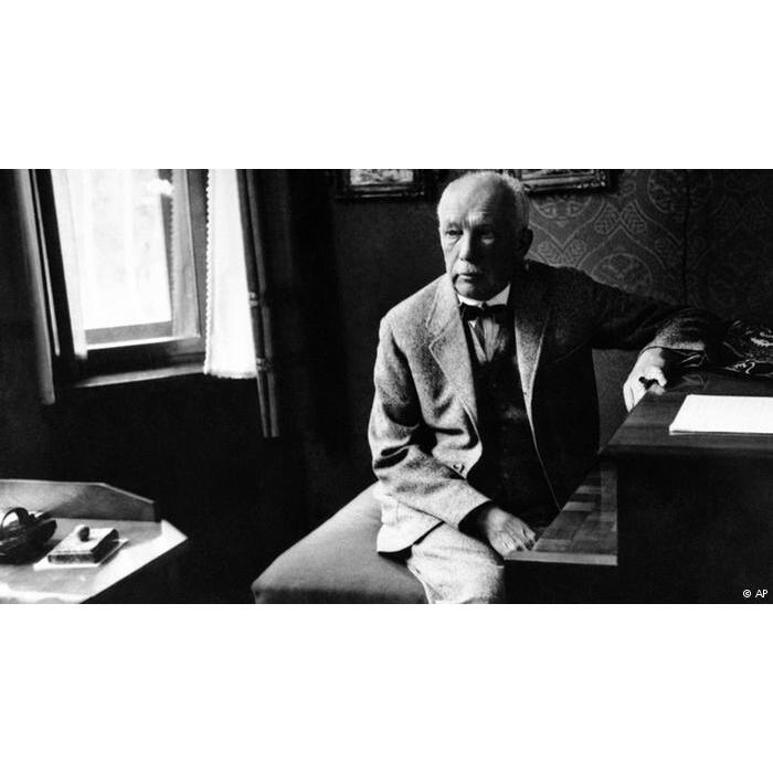 0-15841474-303-00_700x700_pad_478b24840a