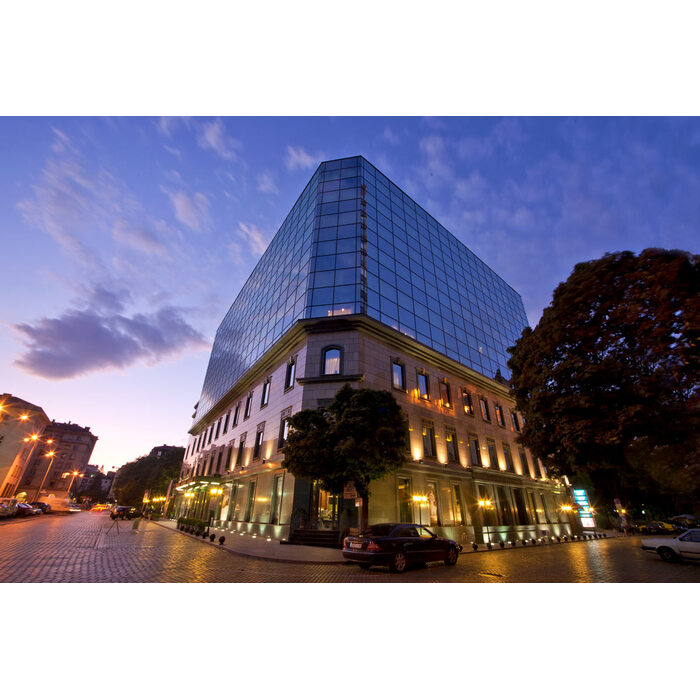 grand-hotel-sofia-se4_700x700_pad_478b24840a