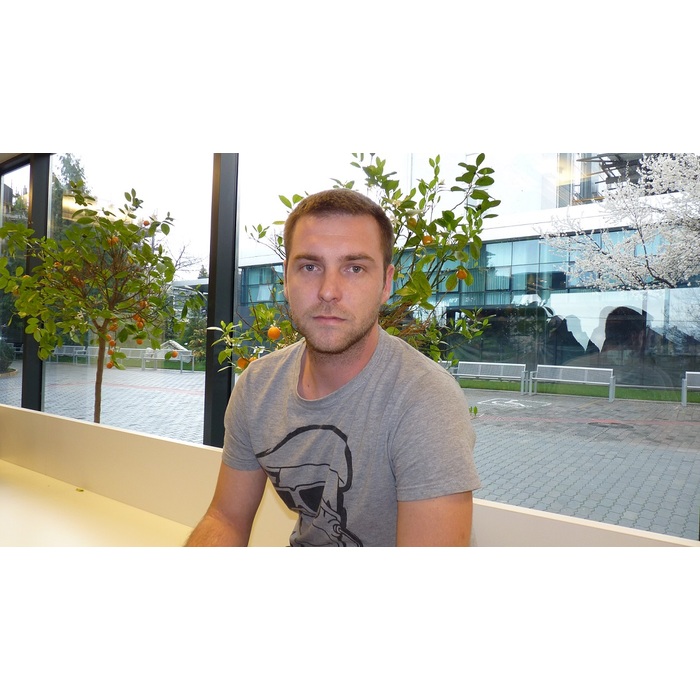 pc_700x700_pad_478b24840a