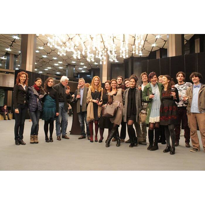 grupata2_700x700_pad_478b24840a