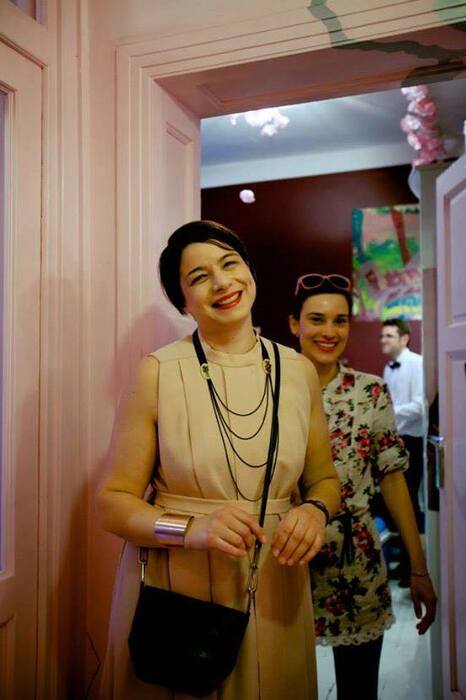 neli-1_700x700_fit_478b24840a