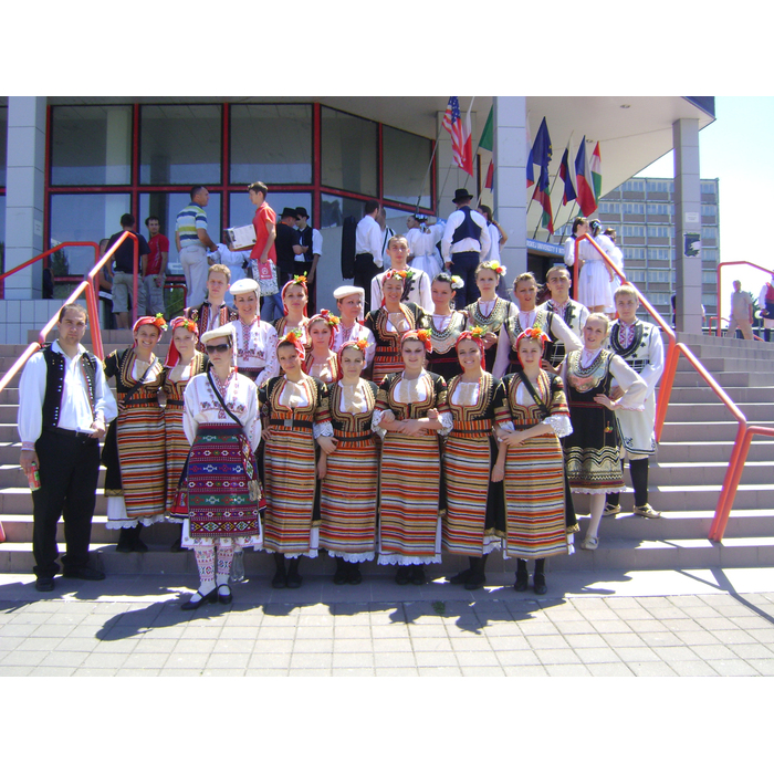 pic1_700x700_pad_478b24840a