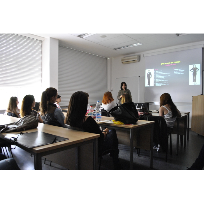 dsc0046_700x700_pad_478b24840a