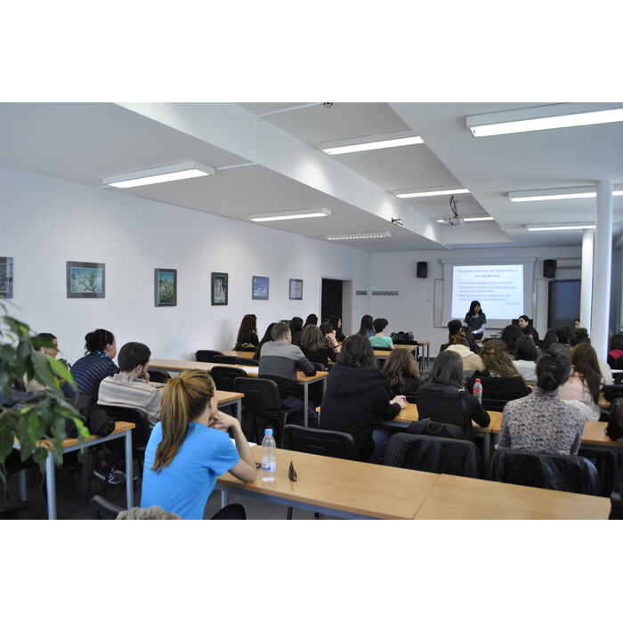 dsc0058_700x700_pad_478b24840a