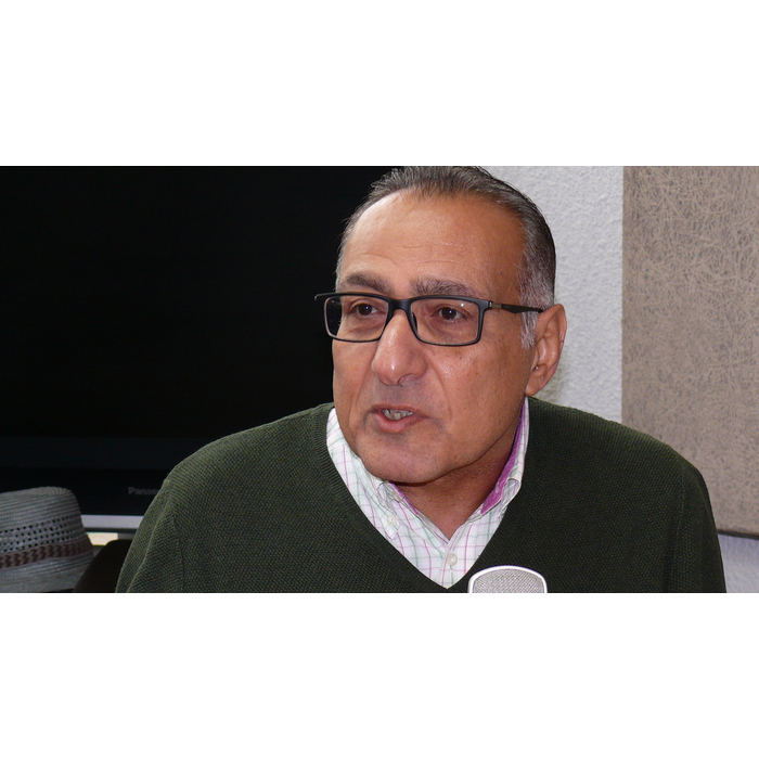 p1210499-m_700x700_pad_478b24840a