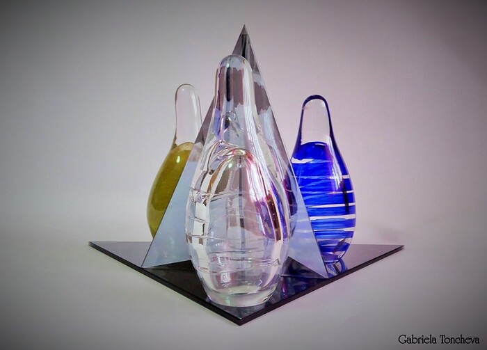 prozrachnost-i-refleksii_700x700_fit_478b24840a