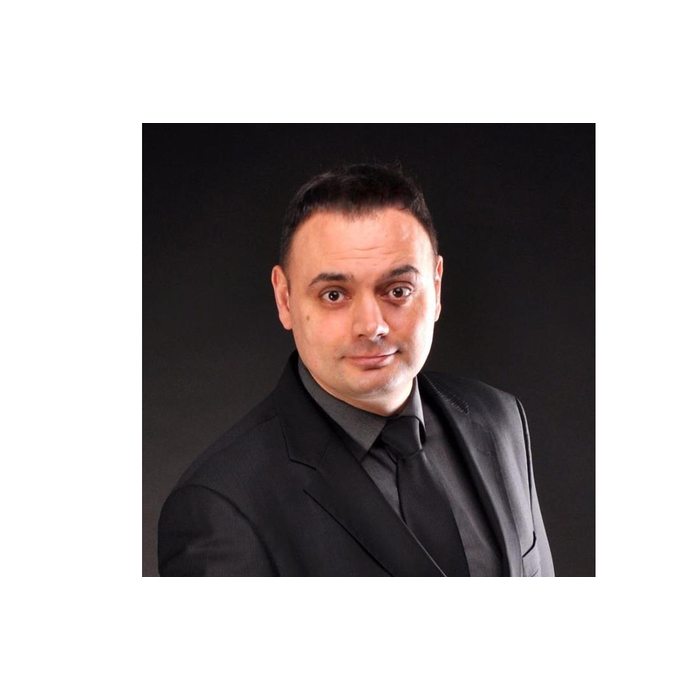 hari_700x700_pad_478b24840a