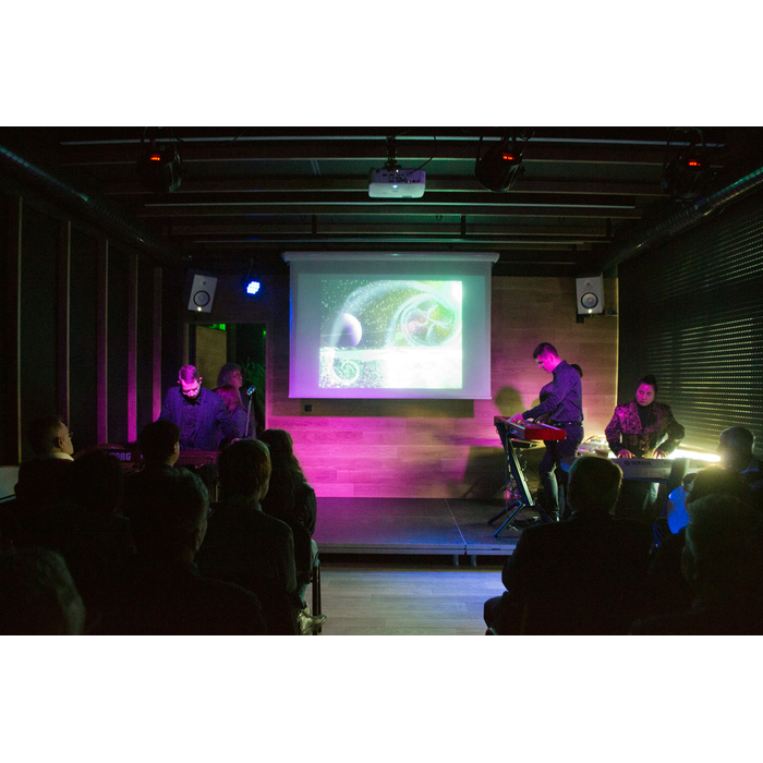 upiz13_700x700_pad_478b24840a