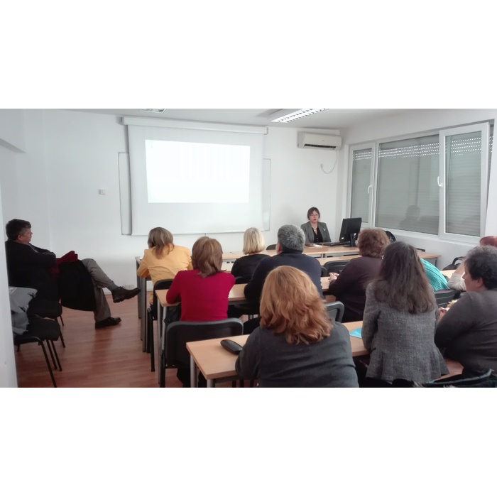 zimna-shkola-2017-2_700x700_pad_478b24840a