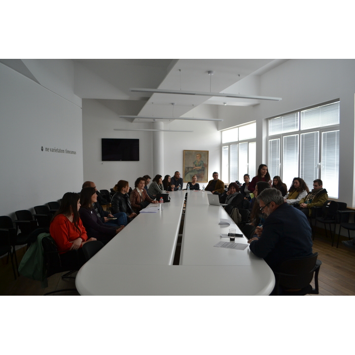 dsc-0071_700x700_pad_478b24840a