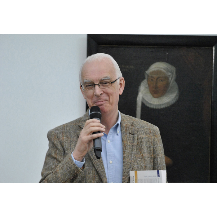 featherstone_700x700_pad_478b24840a