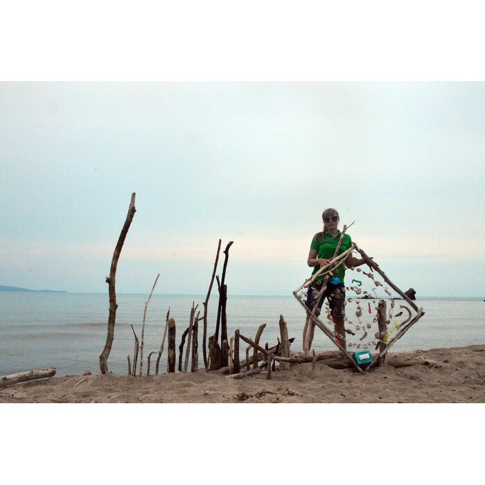 more-v-mola-12_700x700_pad_478b24840a