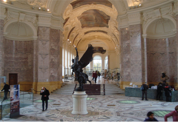 vo01_700x700_fit_478b24840a