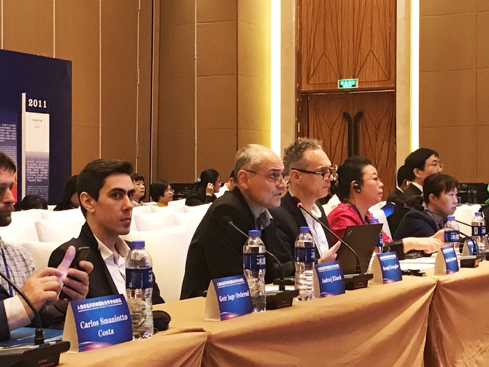 a01_700x700_fit_478b24840a