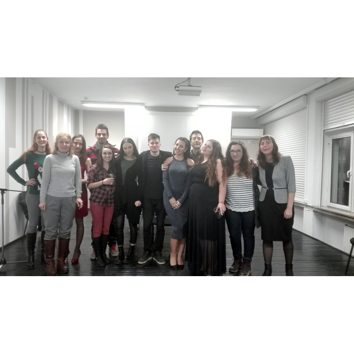 angl0_700x700_pad_478b24840a