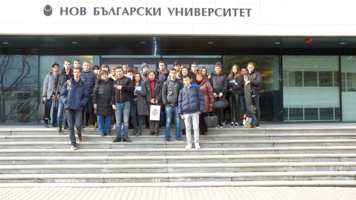 info-01_700x700_fit_478b24840a