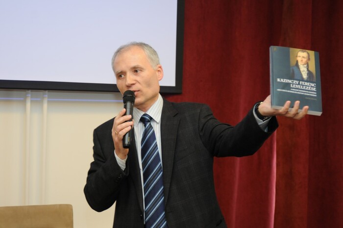 4_700x700_fit_478b24840a