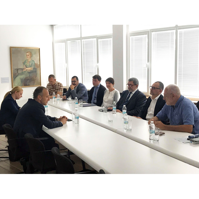 1-1_700x700_pad_478b24840a