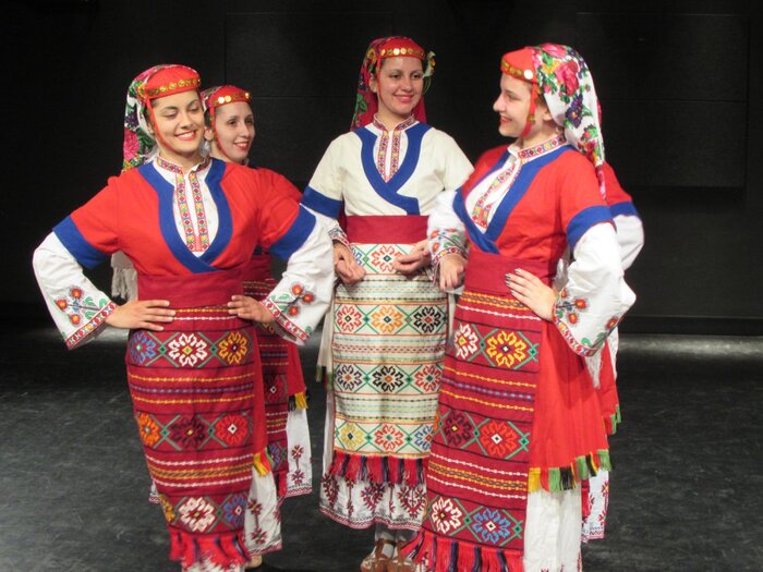 folklore-01_700x700_fit_478b24840a