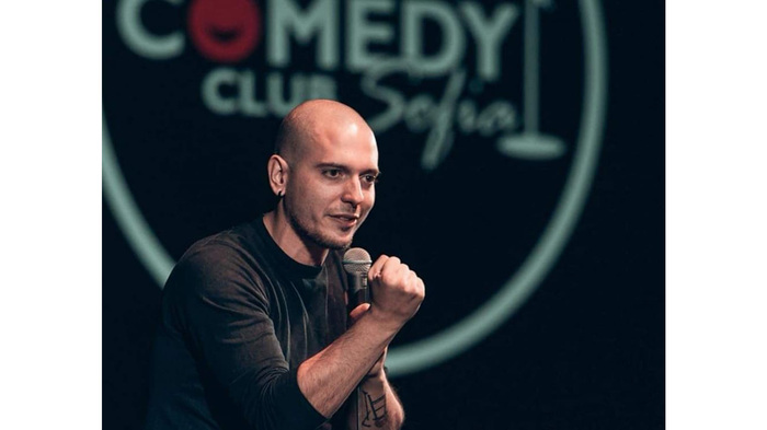 justine_700x700_fit_478b24840a