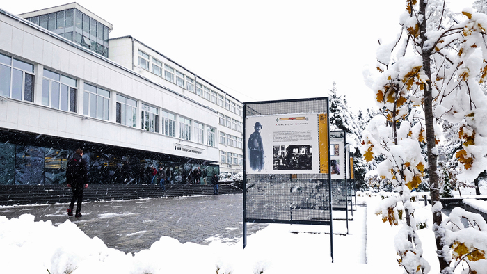 p1200659-copy_700x700_fit_478b24840a