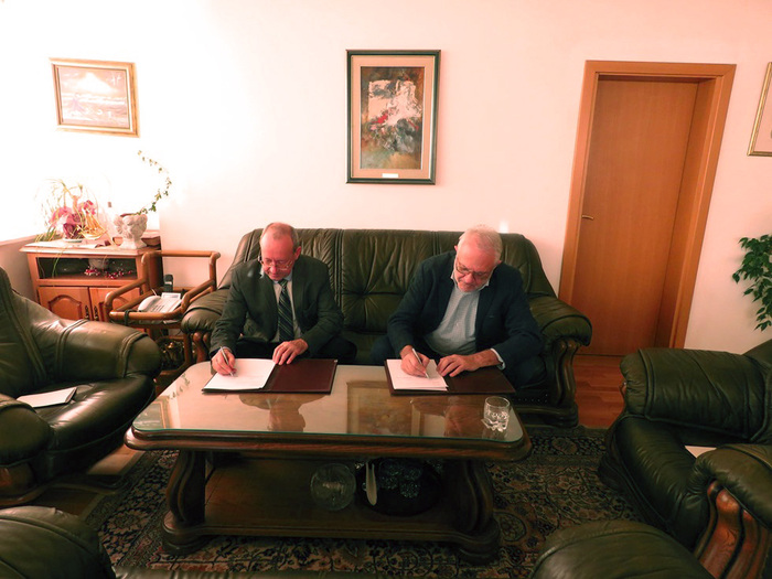 slavinski_700x700_fit_478b24840a