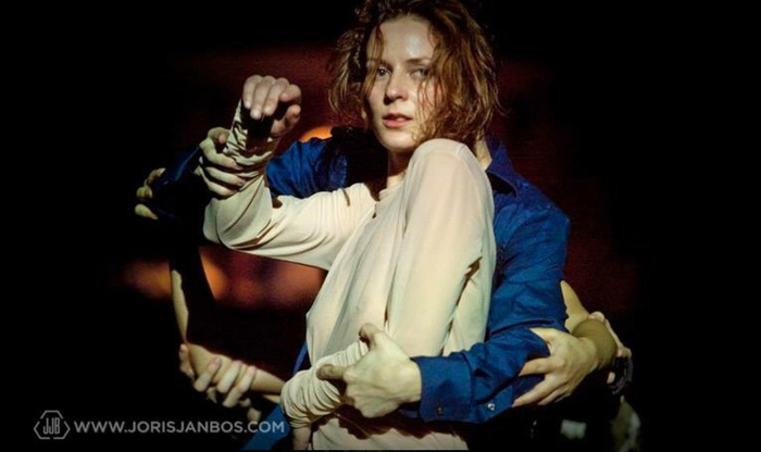 nora01_700x700_fit_478b24840a