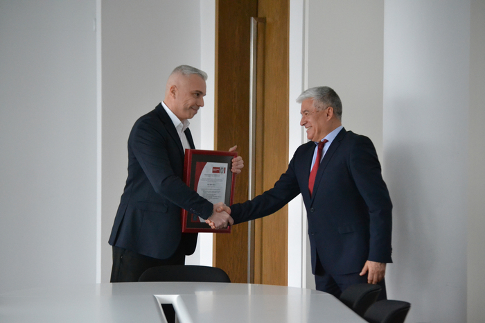 dsc-0256_700x700_fit_478b24840a