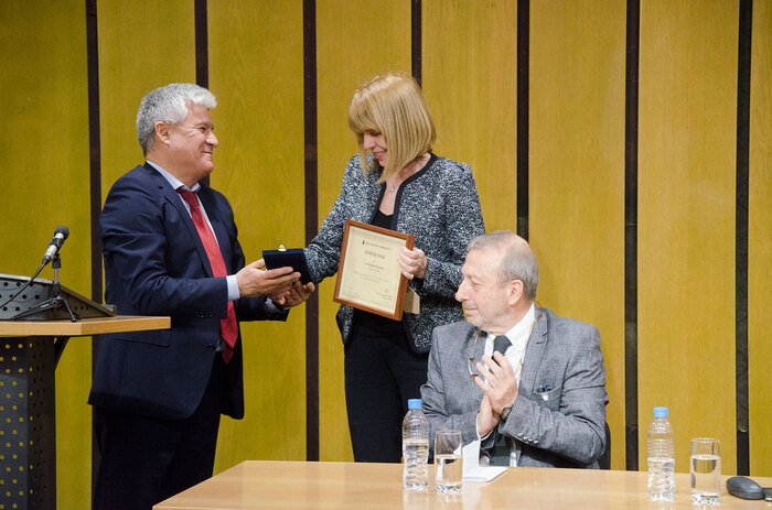 dsc0053_700x700_fit_478b24840a