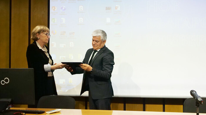 pb2_700x700_fit_478b24840a