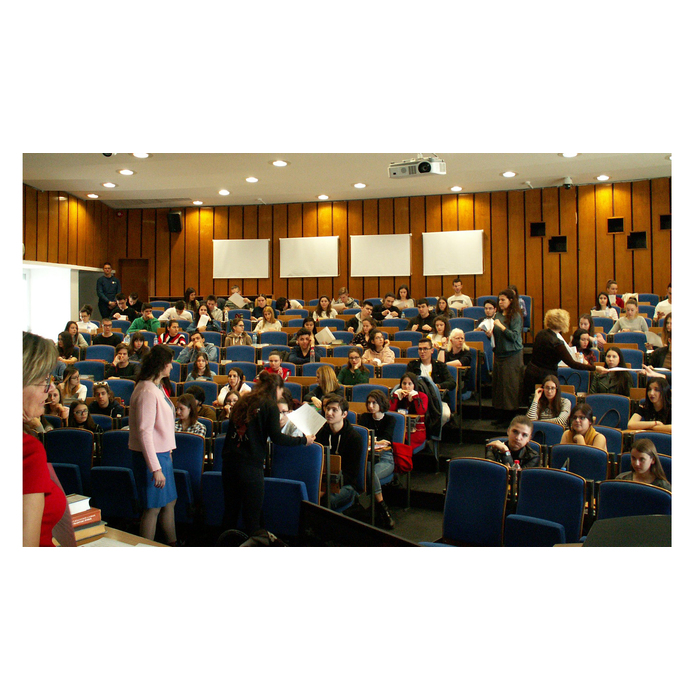 uchenici_700x700_pad_478b24840a