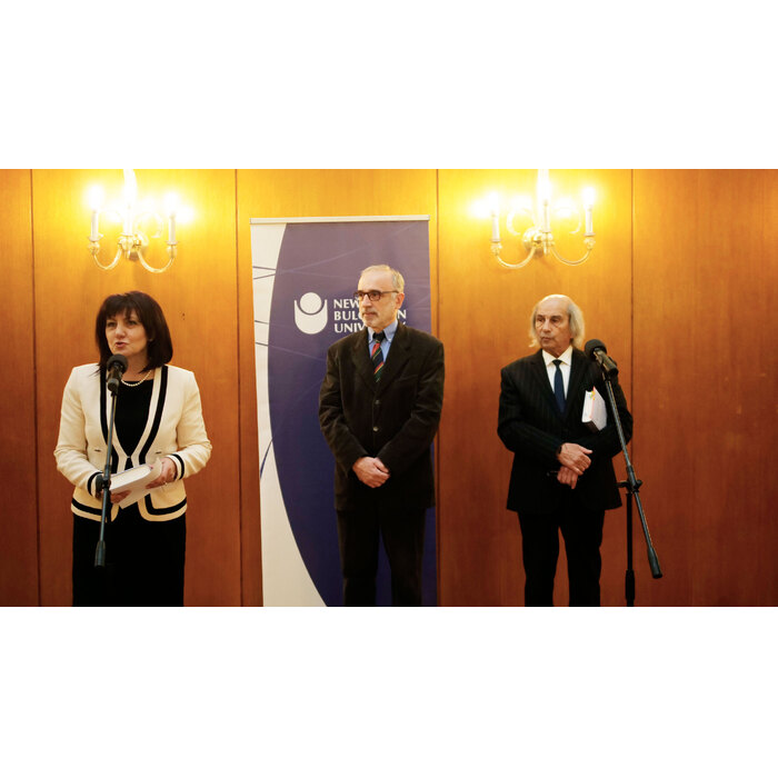 1299147_700x700_pad_478b24840a