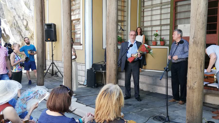 vm01_700x700_fit_478b24840a