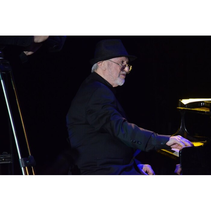 72599809-2433516550219927-6728986586186252288-n_700x700_pad_478b24840a