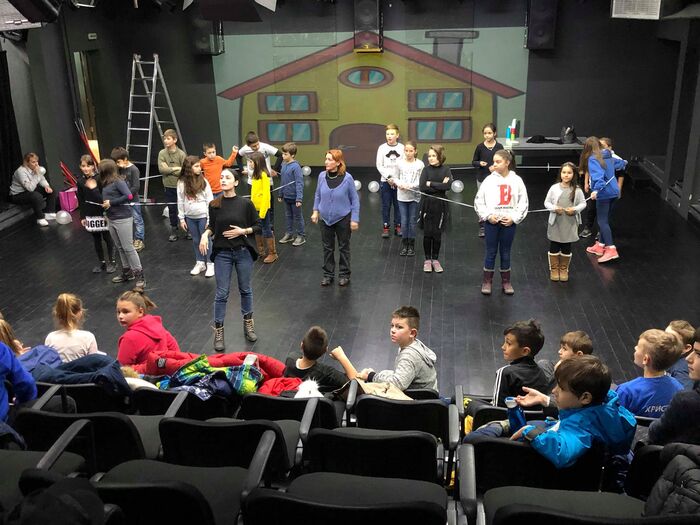 79004742-1695059153958938-5714384387382968320-n_700x700_fit_478b24840a