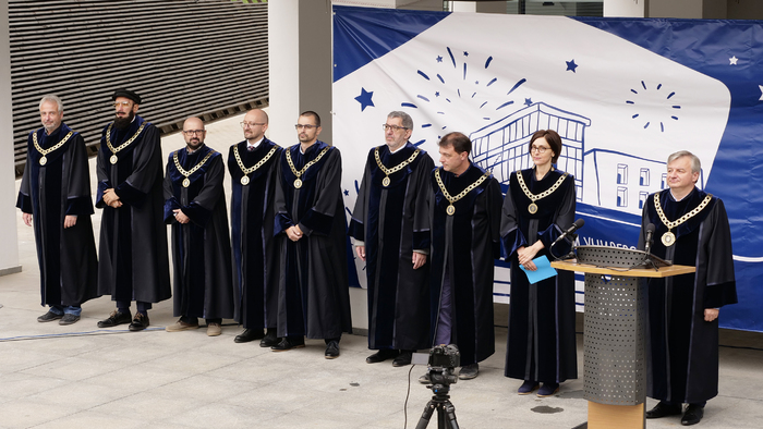 1944088-copy-copy_700x700_fit_478b24840a