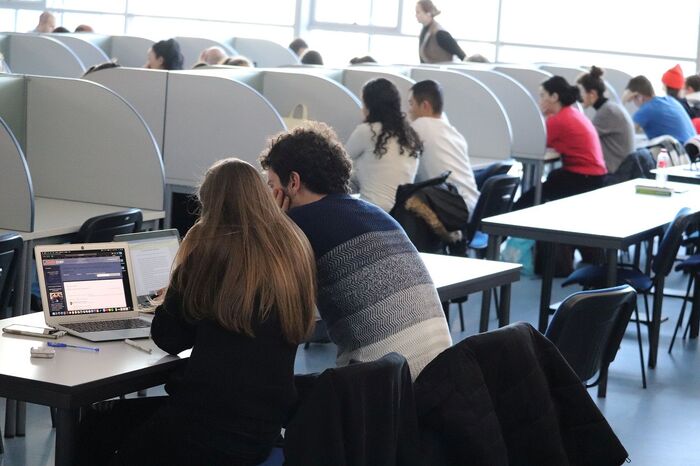 seminari_700x700_fit_478b24840a