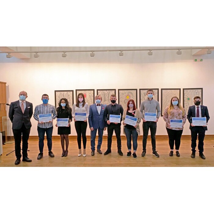 155996690-10159164769445929-8182443894205855819-o_700x700_pad_478b24840a