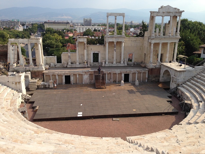 philippopolis-theater_700x700_fit_478b24840a