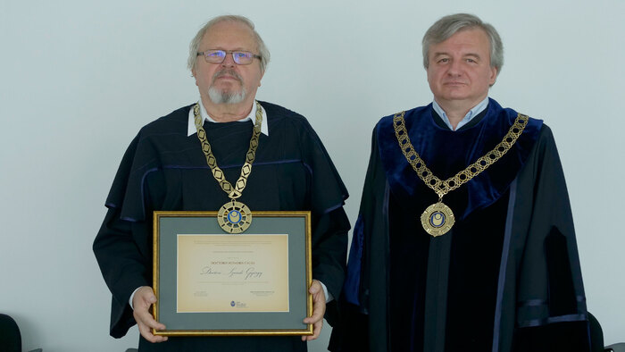 2288274_700x700_fit_478b24840a