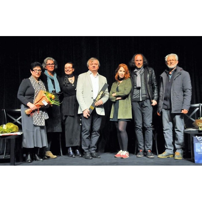 obsta_700x700_pad_478b24840a