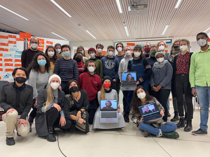 untitled-1_700x700_fit_478b24840a