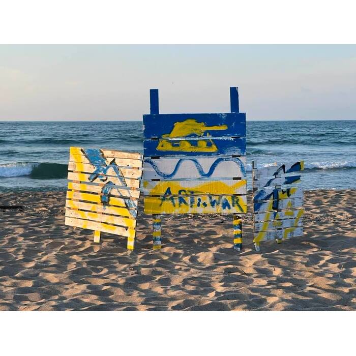 286204937-10158849592174109-5899952965363216746-n_700x700_pad_478b24840a