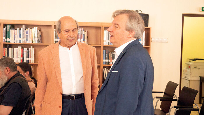 2622032_700x700_fit_478b24840a