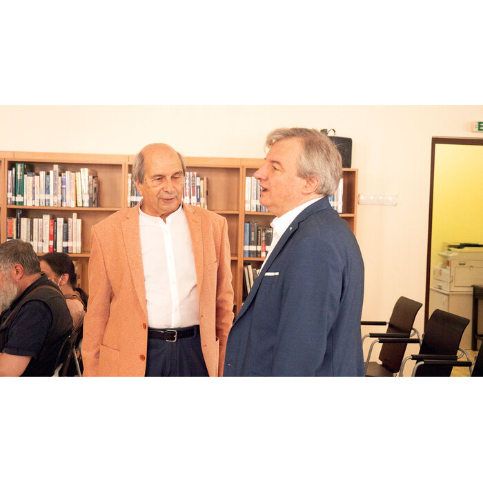 2622032_700x700_pad_478b24840a