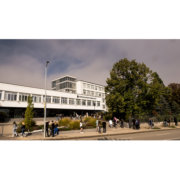 2644336-copy_700x700_pad_478b24840a