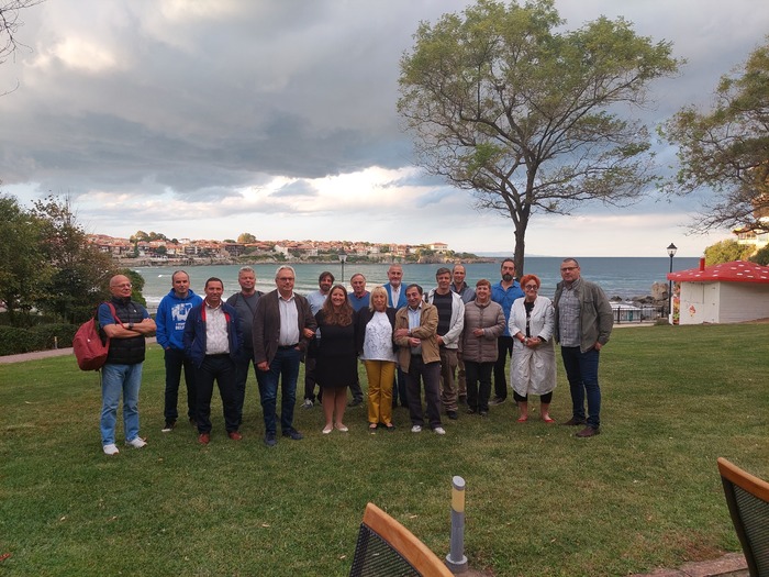 20220923-182911_700x700_fit_478b24840a