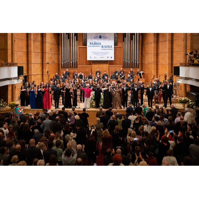 20221002-a9204479_700x700_pad_478b24840a